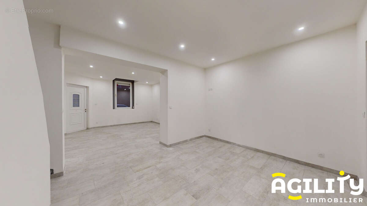 Maison à CONDE-SUR-L'ESCAUT