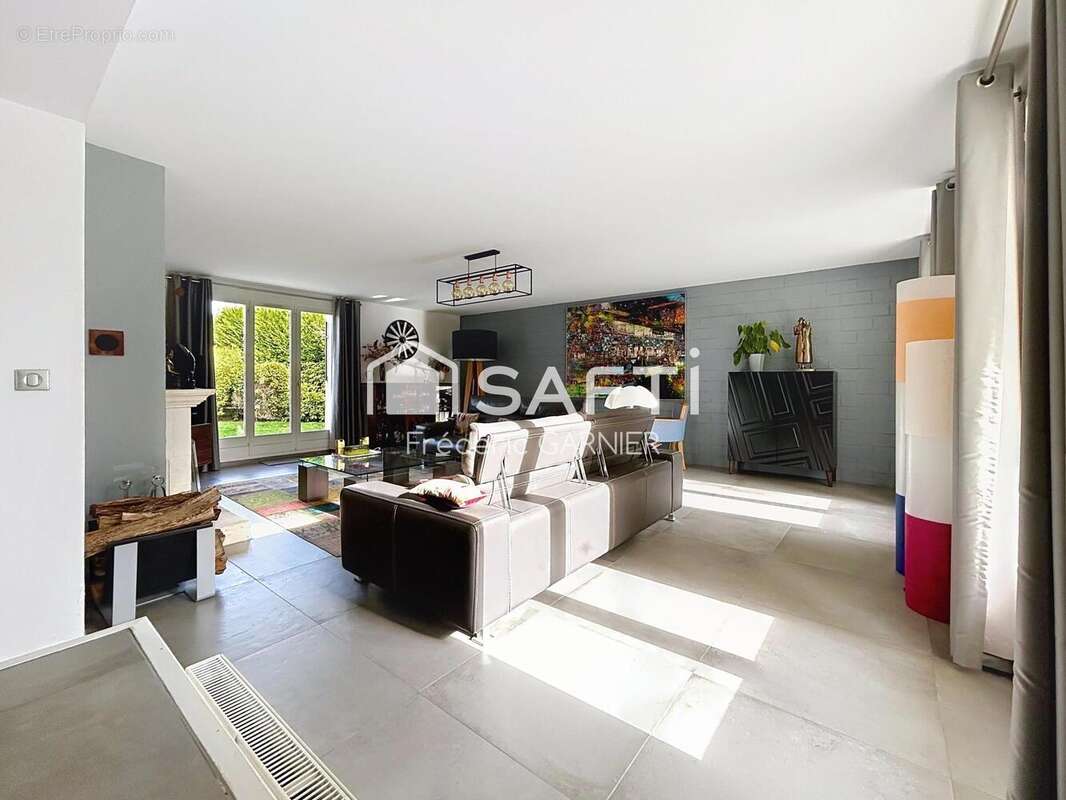 Photo 4 - Maison à LESIGNY