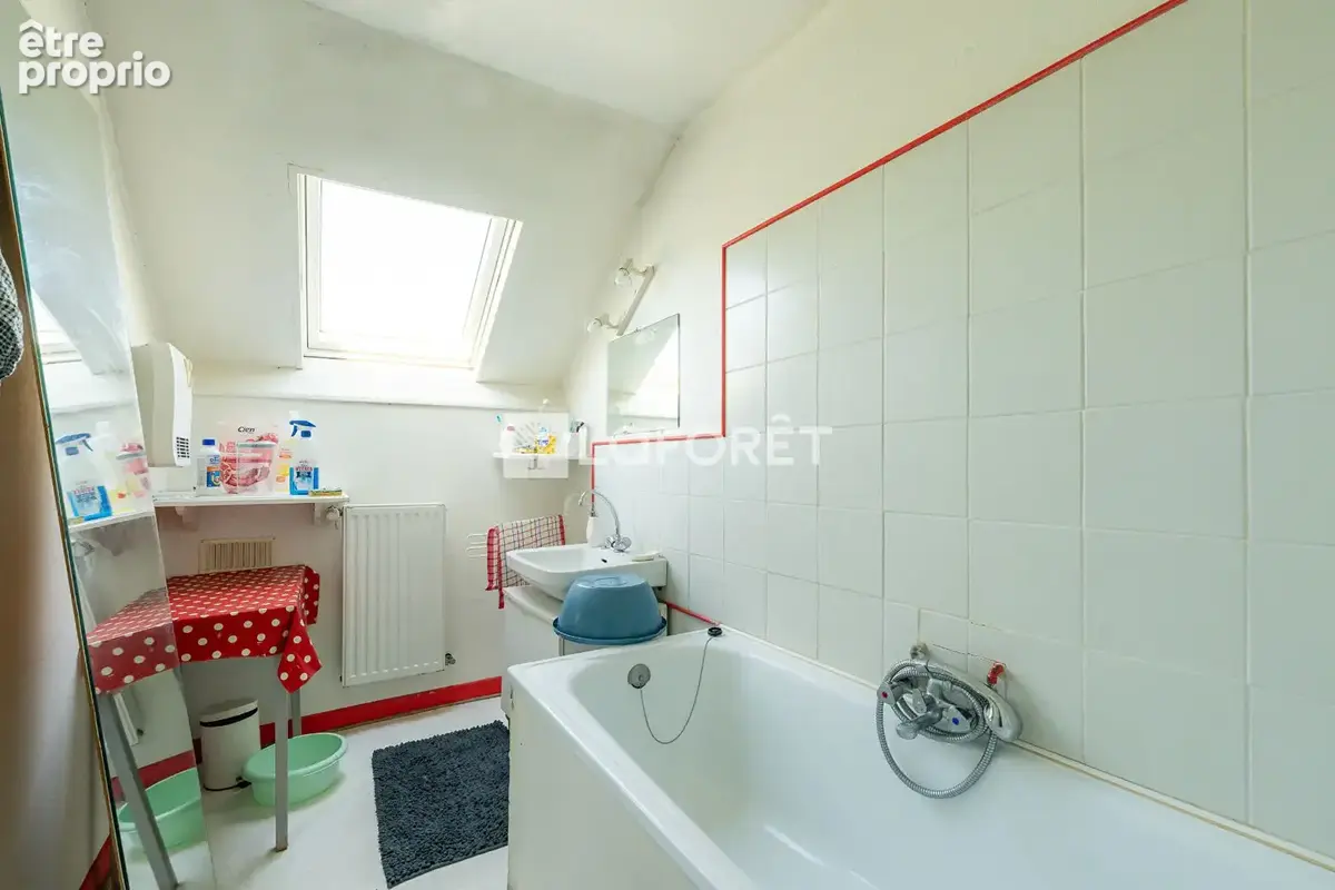 Appartement en duplex - centre ville de DOUAI - 138m² habitable + 85m² de grenier aménagé - photo 11