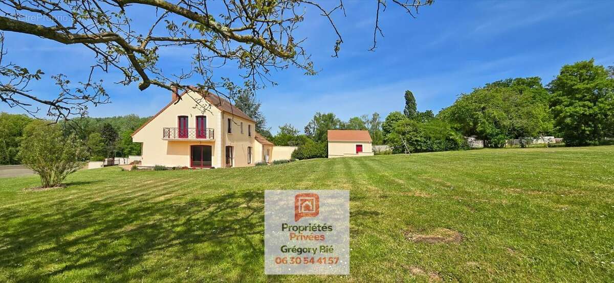 Maison à VILLENEUVE-LE-COMTE