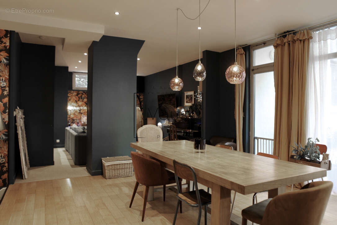 Appartement à PARIS-20E