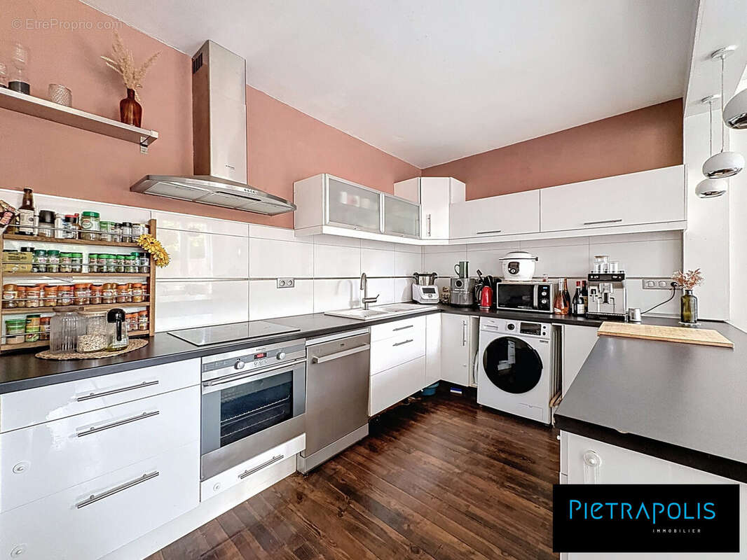 Appartement à SATHONAY-CAMP