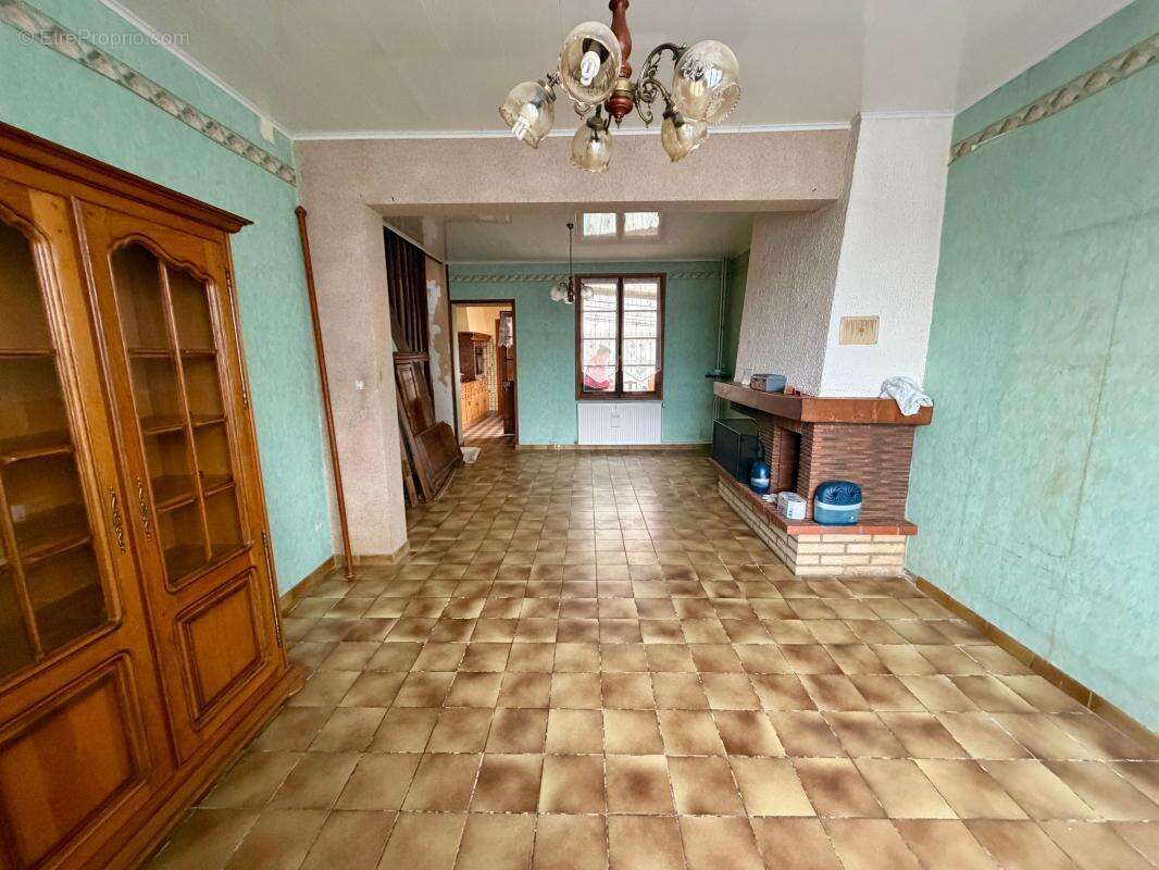 Maison à TERGNIER
