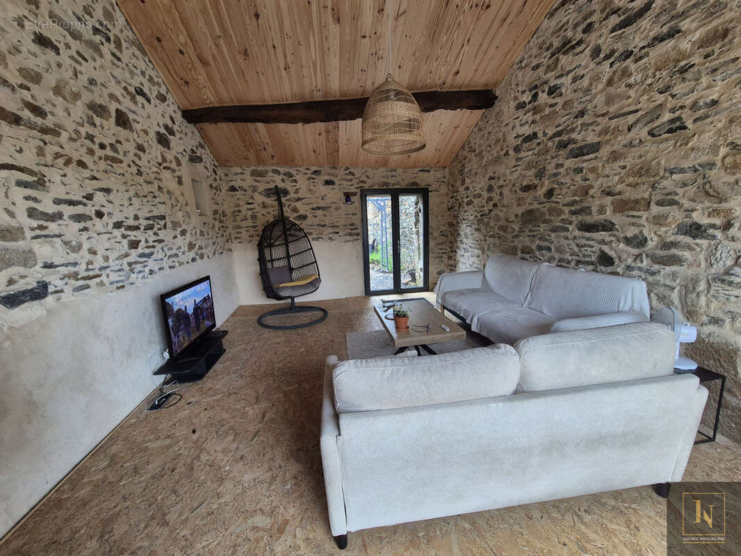 Maison à FROSSAY