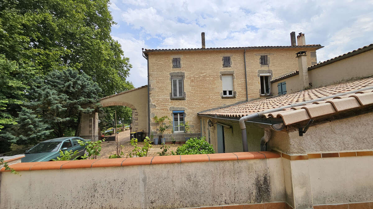 Maison à LE MAS-D'AGENAIS