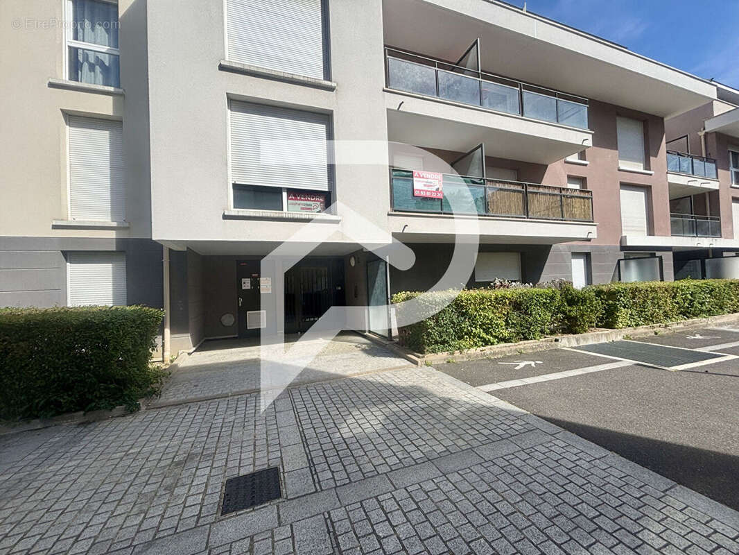 Appartement à MENNECY