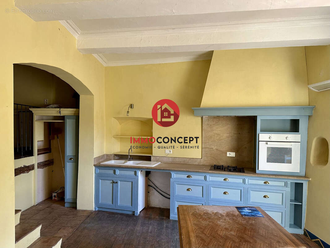 Maison à SAINT-QUENTIN-LA-POTERIE