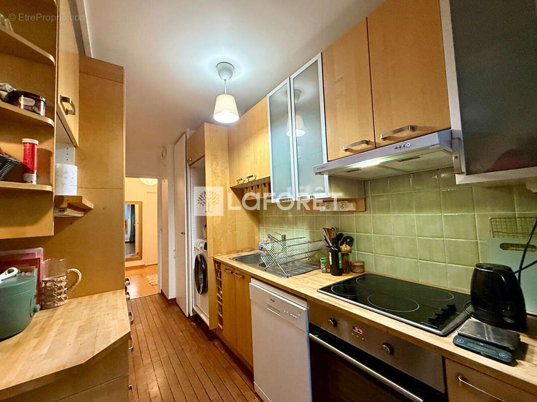 Appartement à PARIS-11E