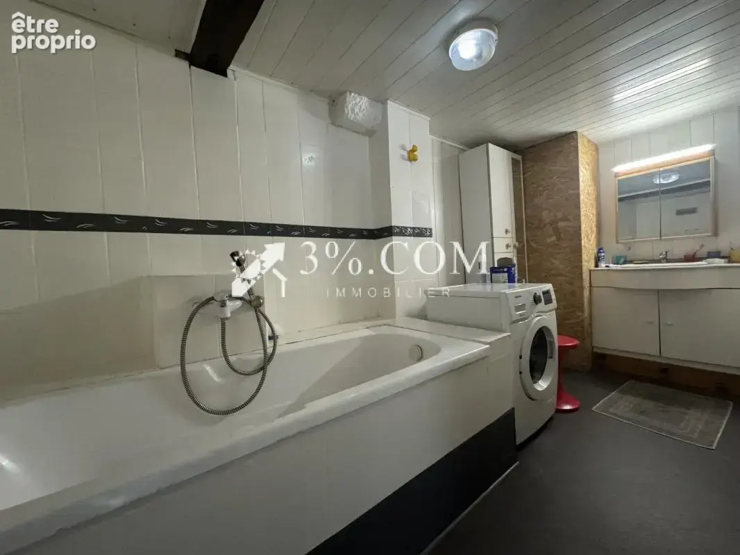 3%COM Maison avec 4 chambres + Grange indépendante - photo 10
