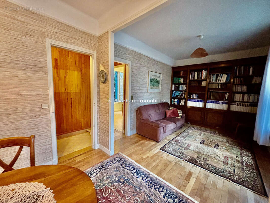 Maison à LA CELLE-SAINT-CLOUD