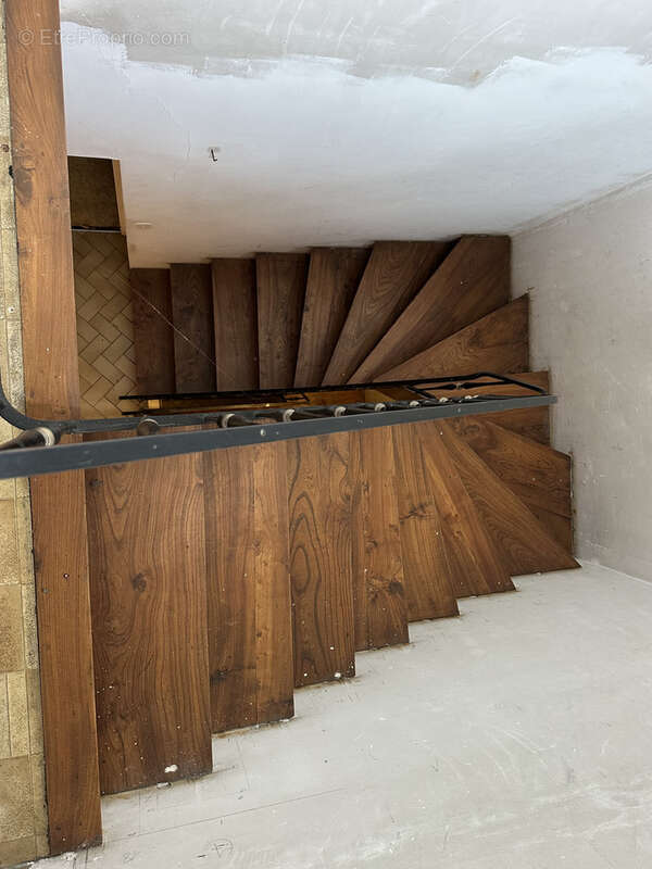 Maison à fort potentiel Cognac Avenue Paul Firino Martell. - photo 10