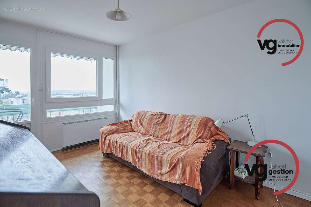Appartement à OULLINS