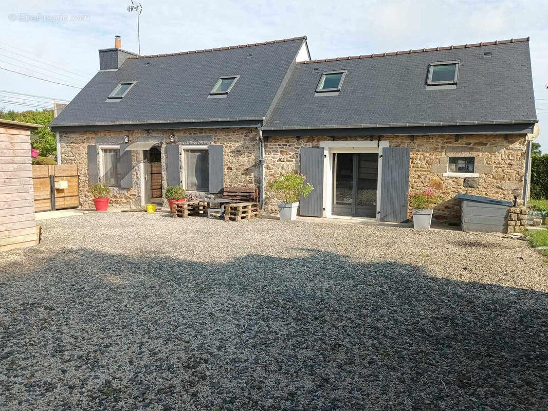 Maison à SAINT-ADRIEN