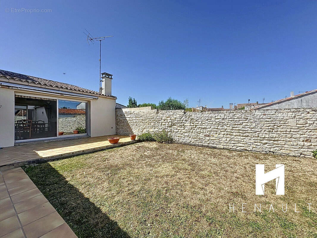Maison à LA FLOTTE