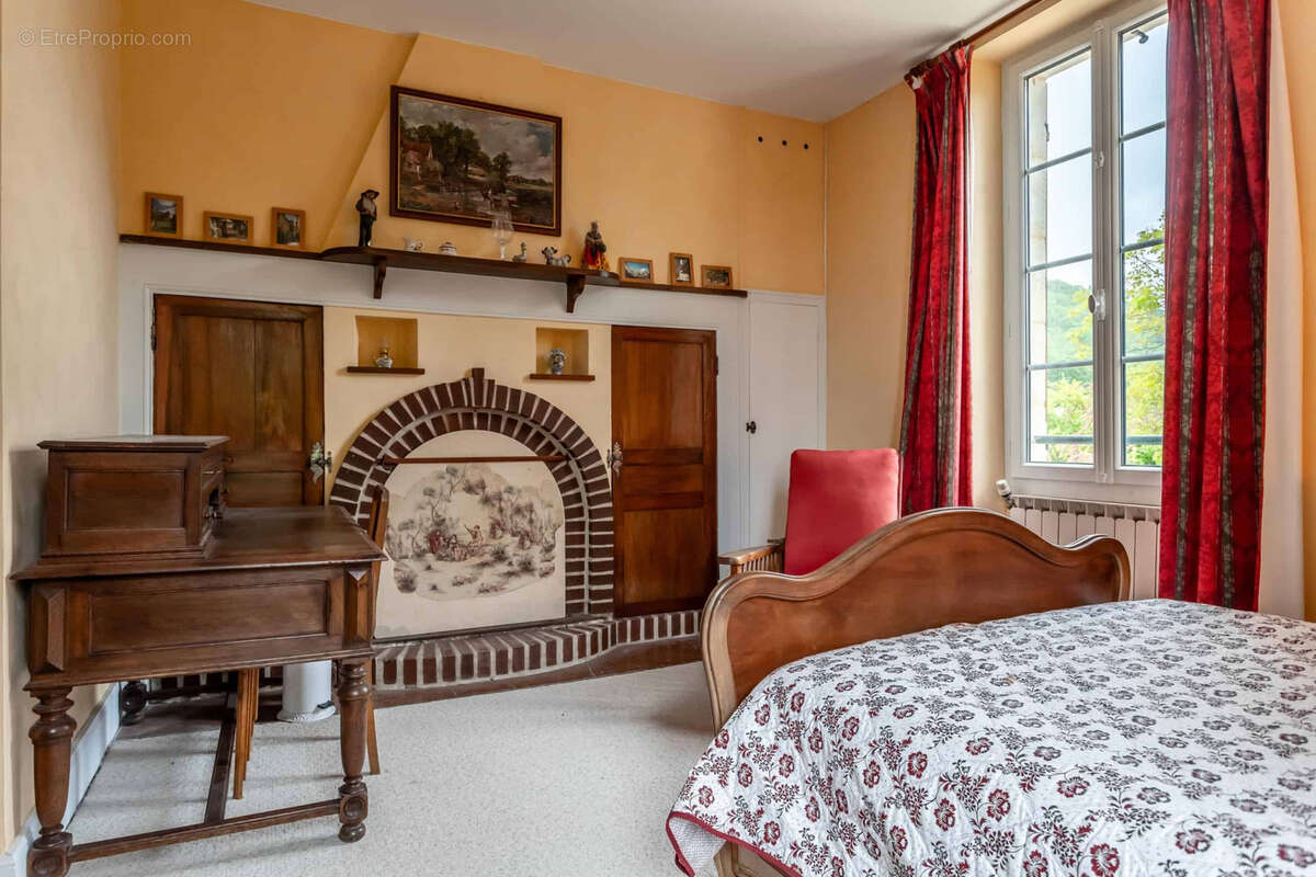 Maison à PUY-L'EVEQUE