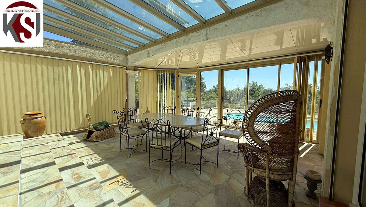 Maison à SAINT-MAXIMIN-LA-SAINTE-BAUME