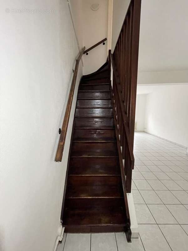 Maison à AULNOYE-AYMERIES