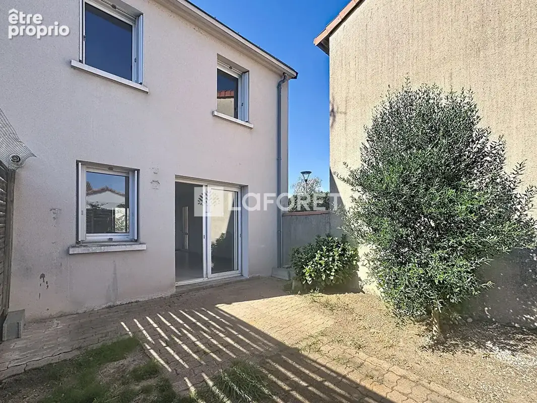 Maison St Leger Sous Cholet 5 pièce(s) 81 m2 - photo 2