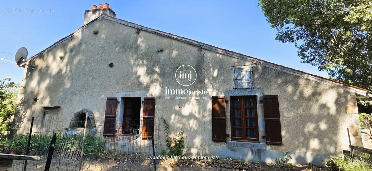 Maison 60 m² à Oradour-Saint-Genest  - photo 3