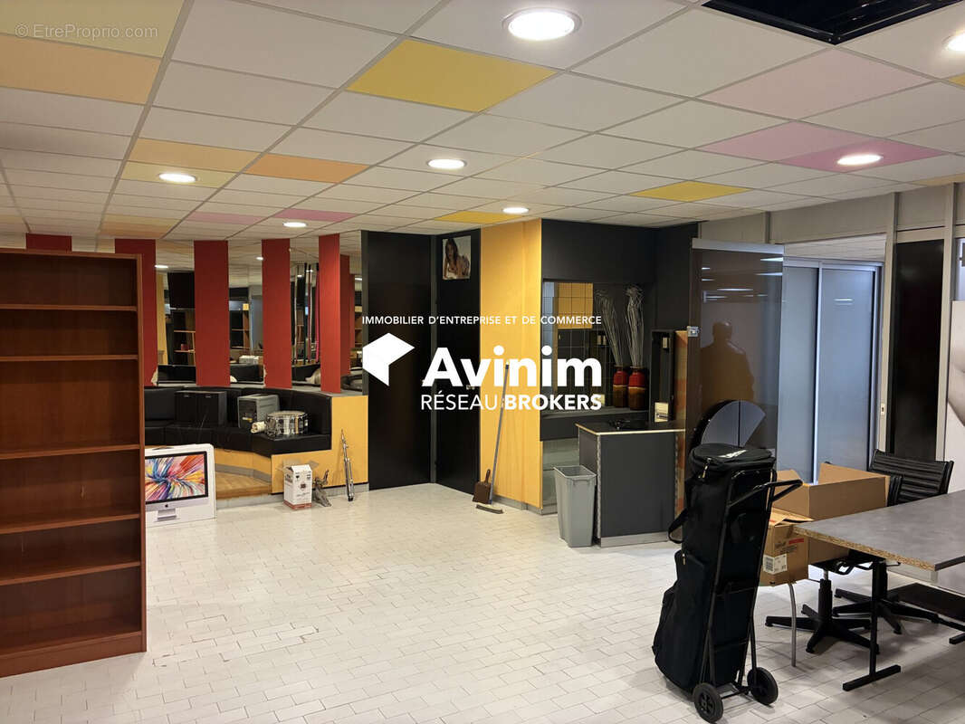 Commerce à MARSEILLE-8E