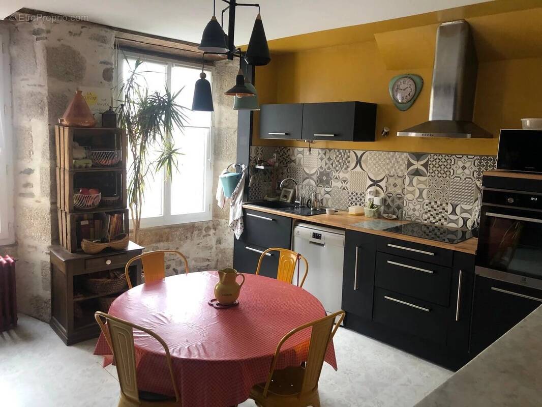 Appartement à SAINT-JUNIEN