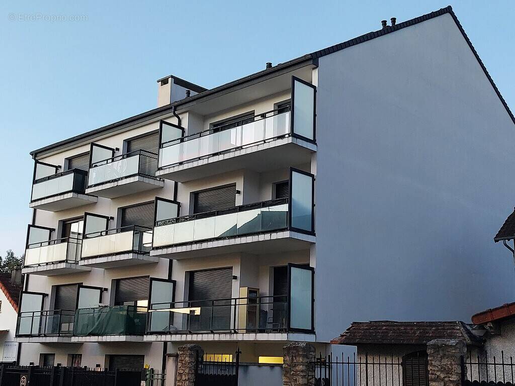 Appartement à QUINCY-SOUS-SENART