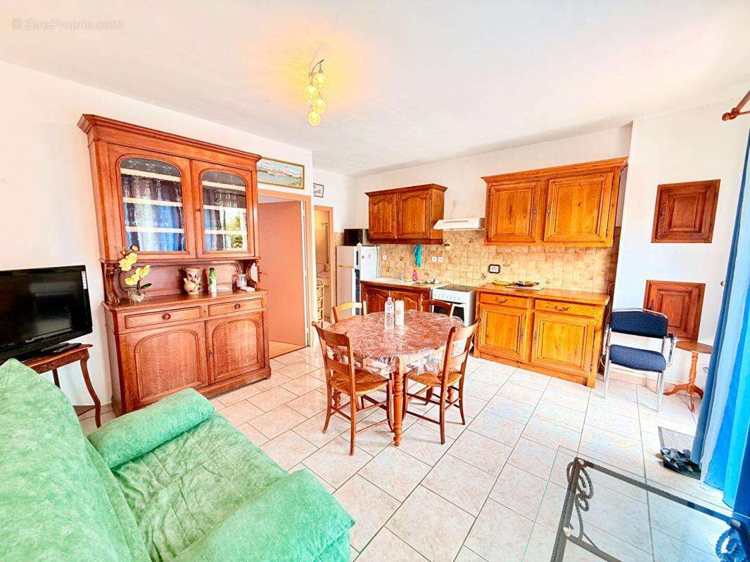 Maison de caractère 250 m² , 10 pièces sur Terrain 1000 m² à Joigny - photo 12