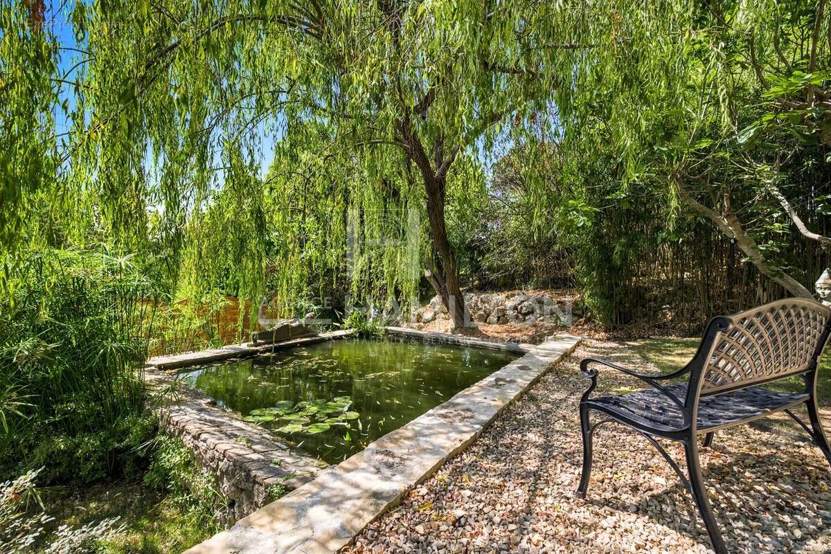 Magnifique villa de plain-pied avec piscine proche de Valbonne - photo 21