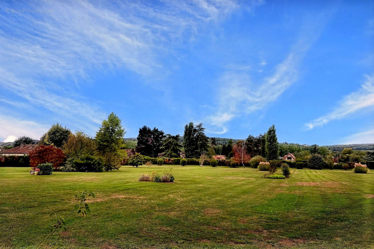 Maison à AUTHEUIL-AUTHOUILLET