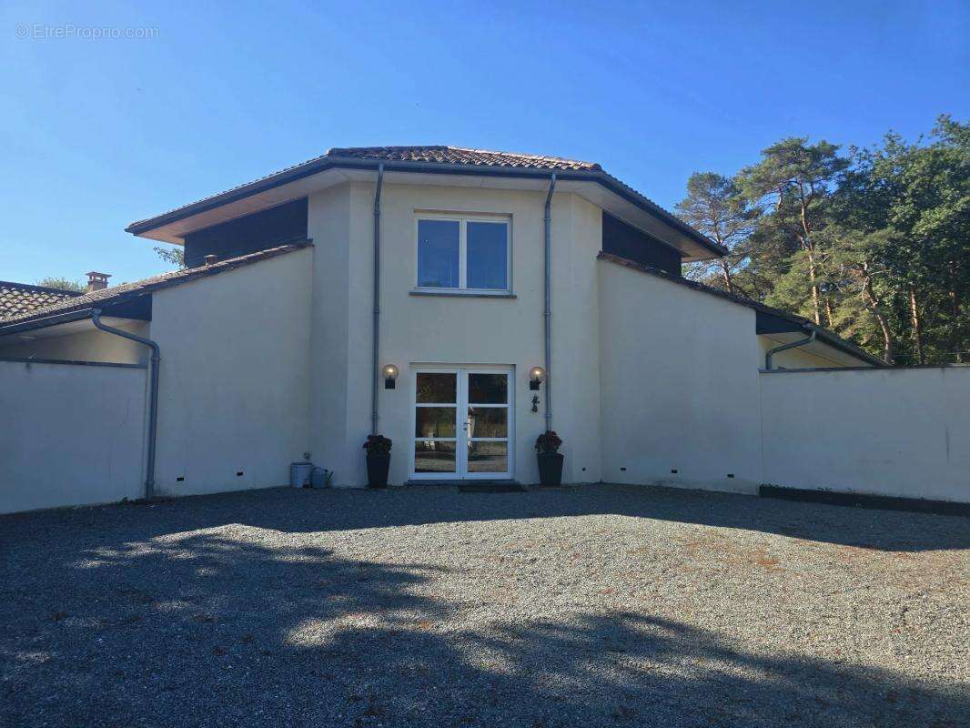 Maison à BOURG-DU-BOST