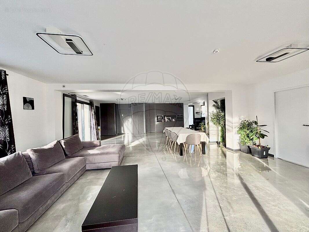 Maison à SAINT-PRIEST