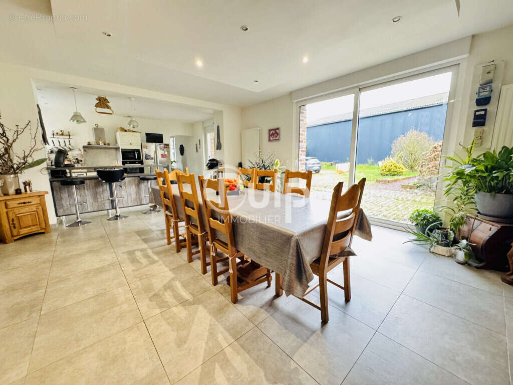 Maison à ECOUST-SAINT-MEIN