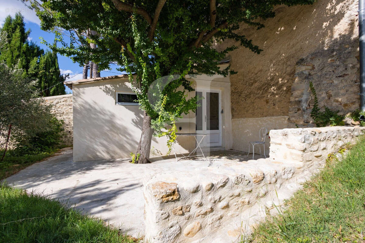 Maison à VAISON-LA-ROMAINE