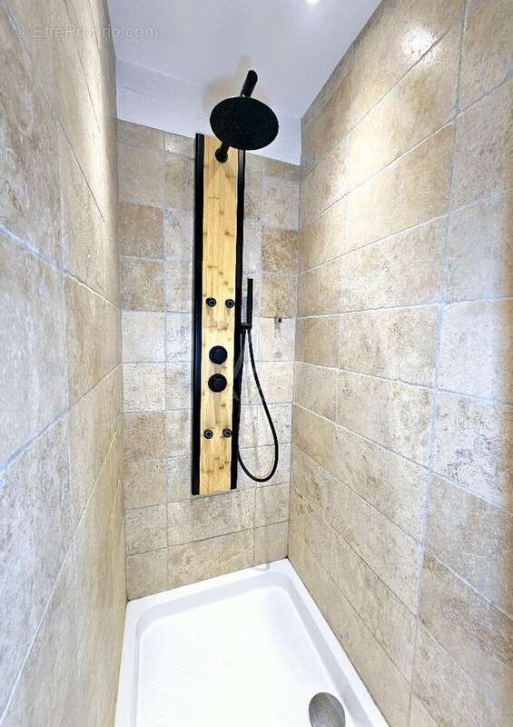 Appartement à ARAMON