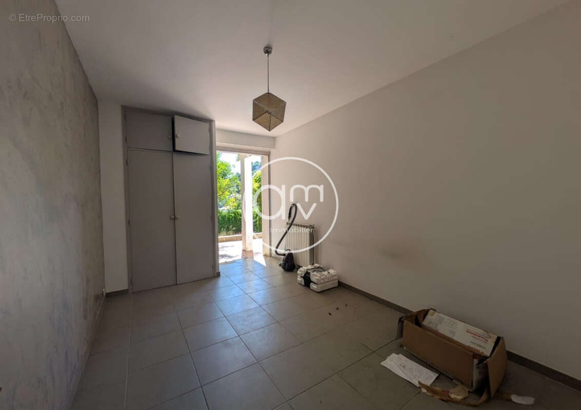 Appartement à HYERES