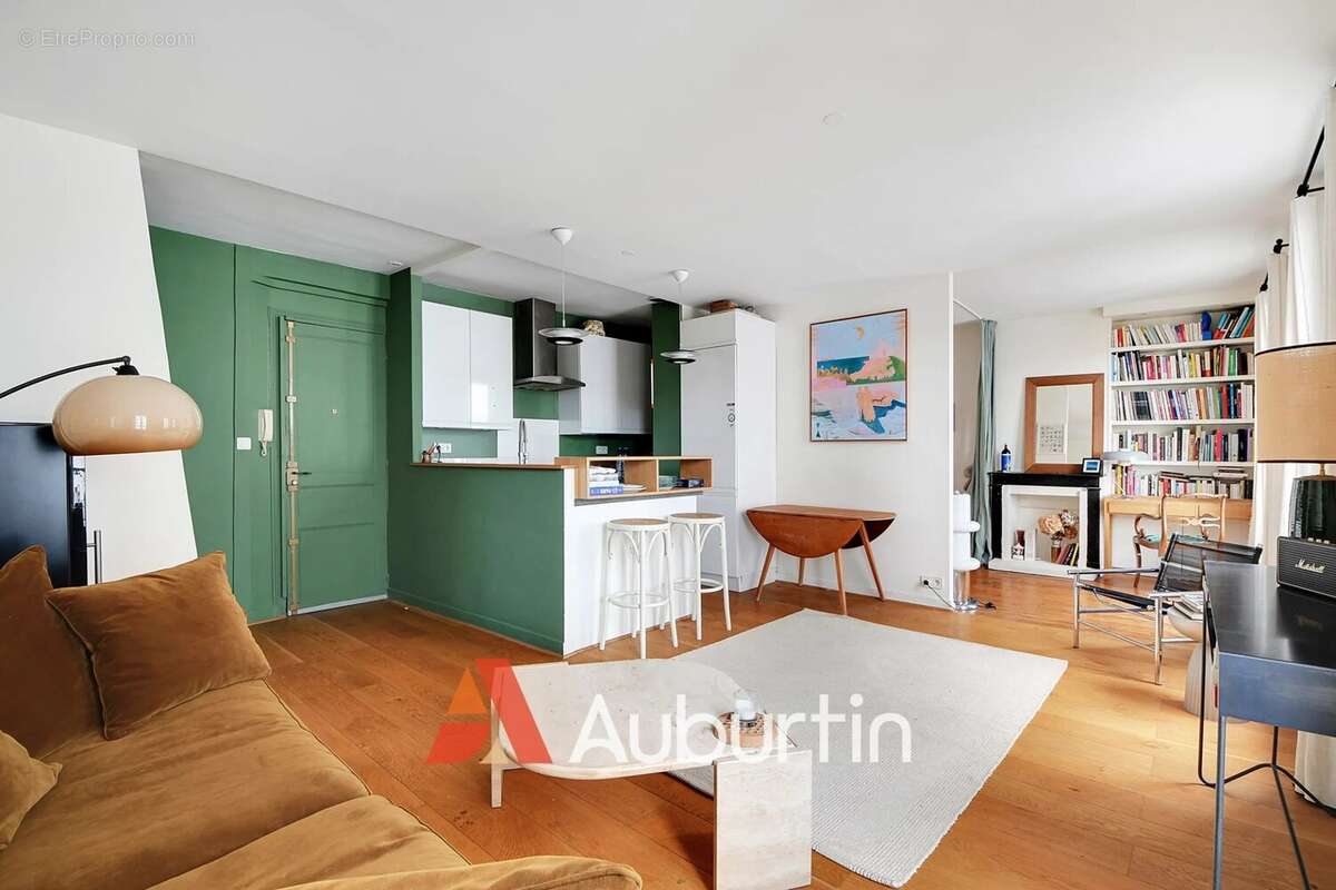 Appartement à PARIS-18E