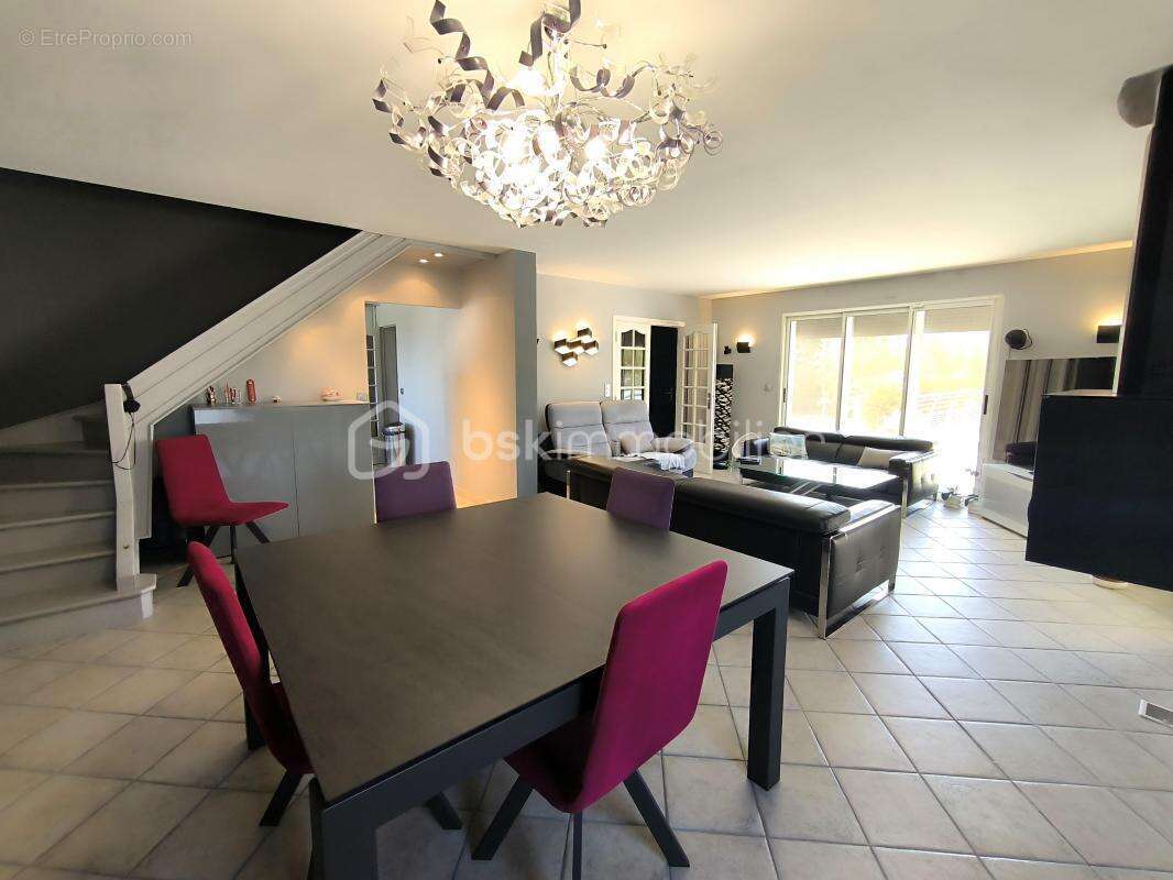 Superbe villa contemporaine de 188 m² avec piscine - photo 3