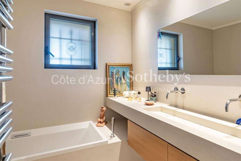 Maison à CAGNES-SUR-MER