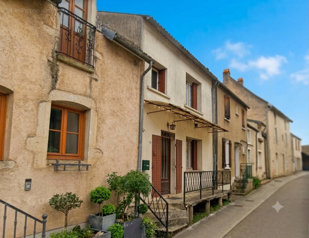 Maison à SAVIGNY-LES-BEAUNE