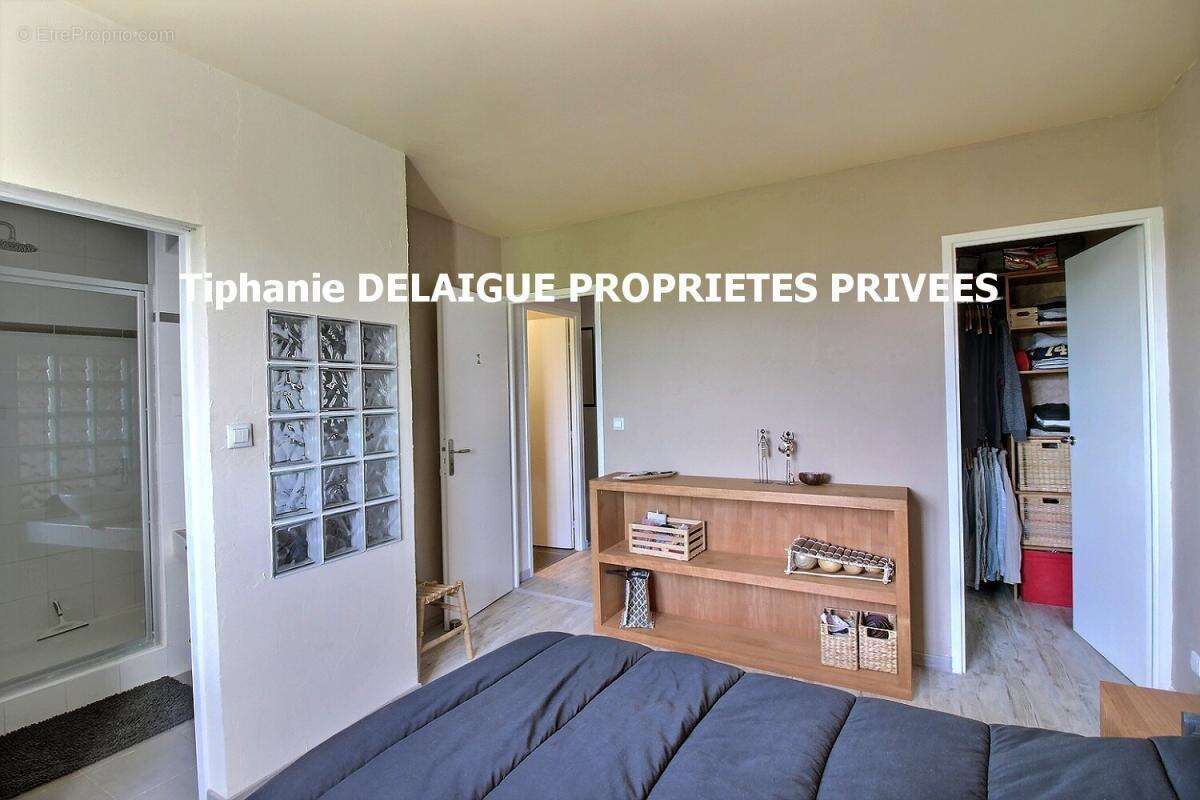 Appartement à SAINT-PRIEST-EN-JAREZ