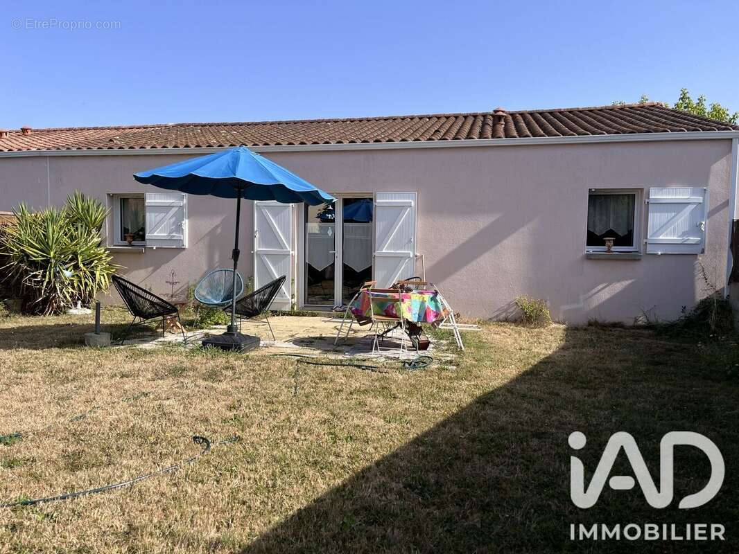 Photo 9 - Maison à GROSBREUIL