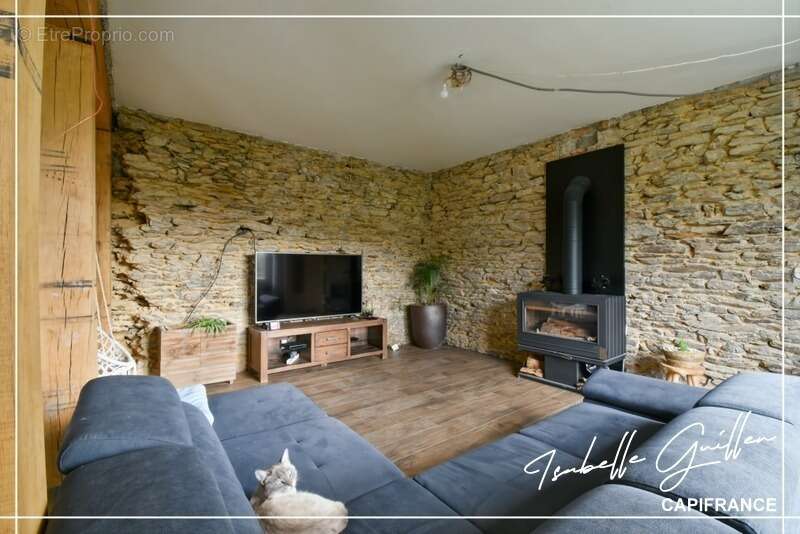 Maison à SAINT-SATURNIN