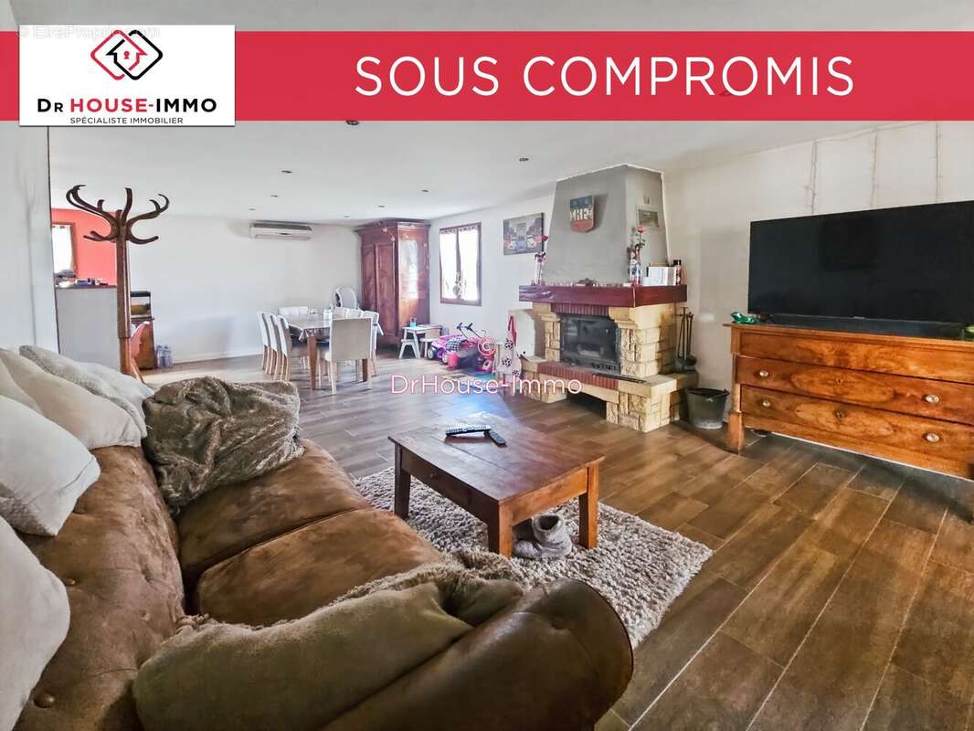 Maison à CHAZELLES-SUR-LYON