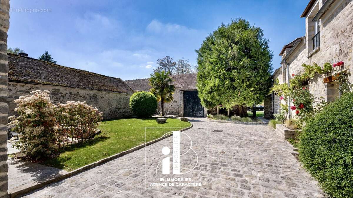 Maison à ARBONNE-LA-FORET