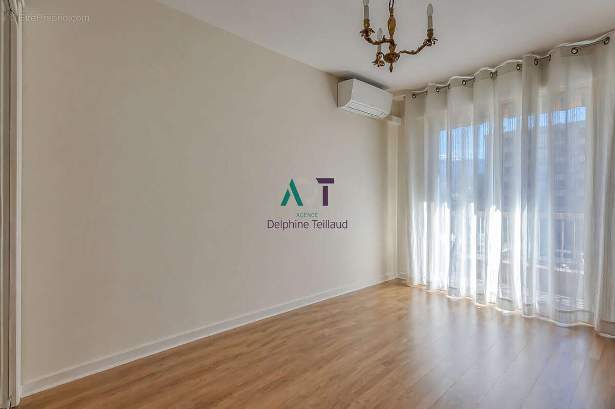 Appartement à MEYLAN