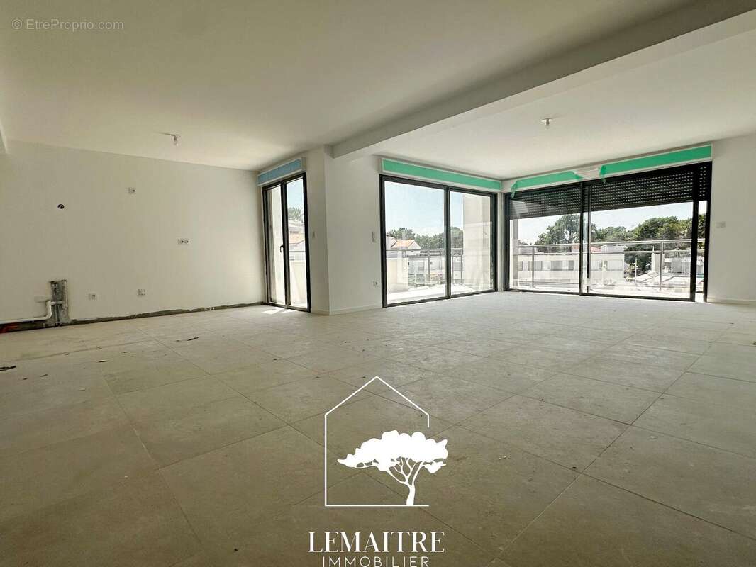 Appartement à LES MATHES