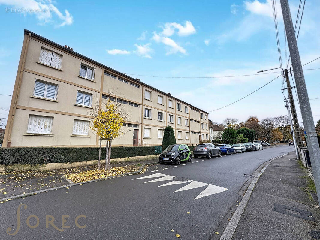 Appartement à LONGEVILLE-LES-METZ