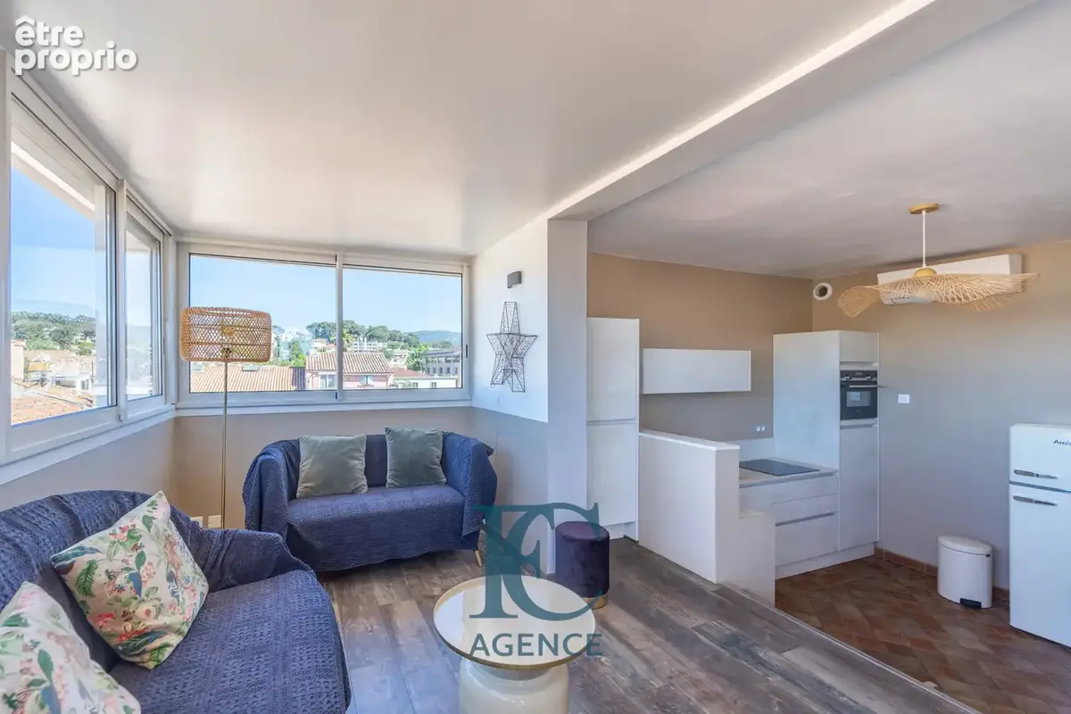 Appartement T3 au centre-ville avec terrasse et garage, aperçu mer - photo 2