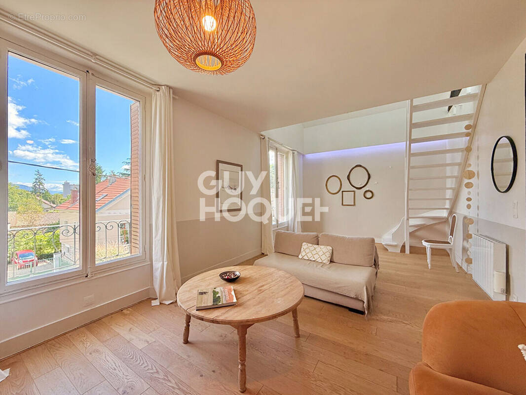 Appartement à AIX-LES-BAINS