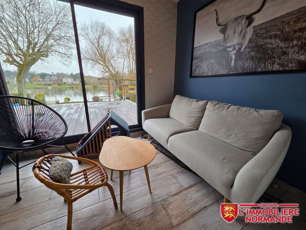 Maison à SAINT-PIERRE-DU-VAUVRAY